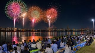 Koto Fireworks over the Arakawa with a reserved riverside audience